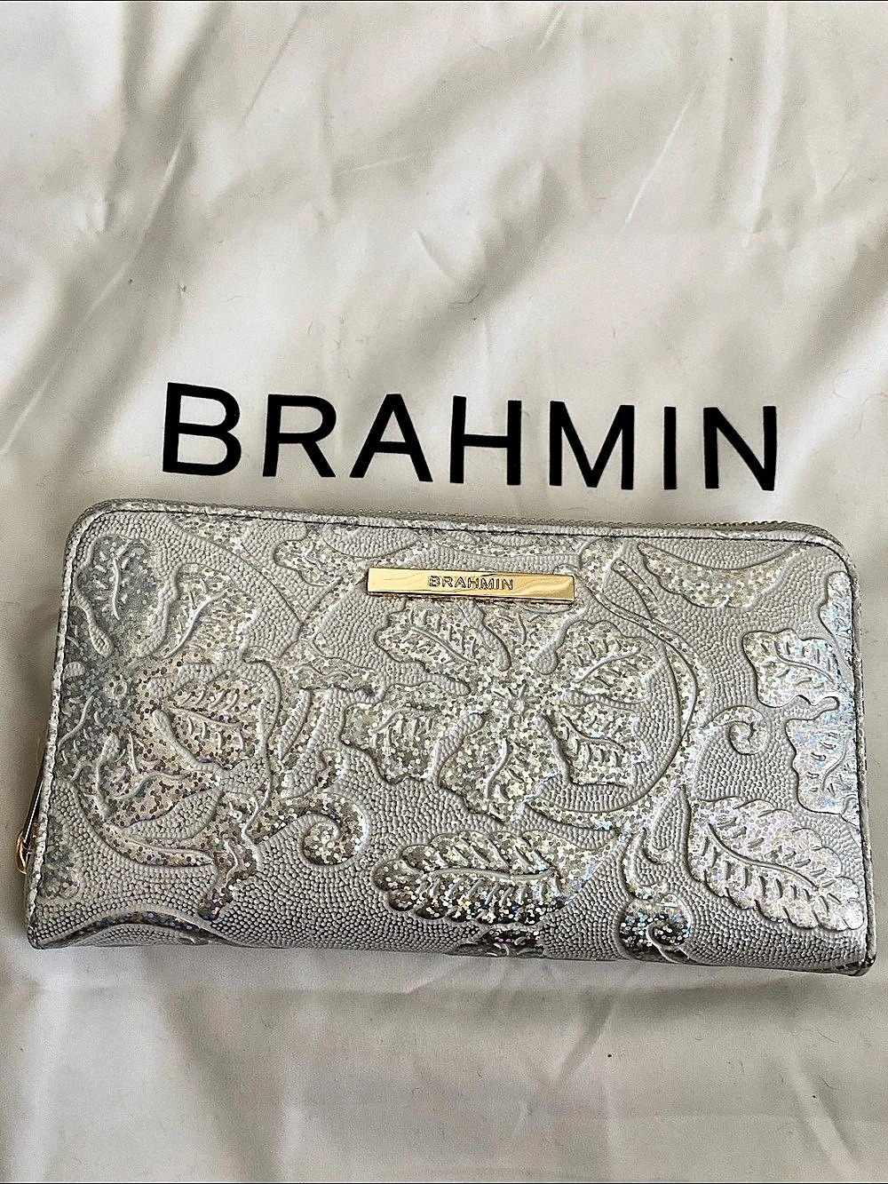 BrahminChrome Estonia wallet NWOT